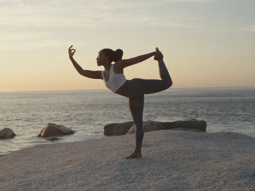 Areia: Uma Base Flexível e Estimulante para Suas Posturas - inspiração 1