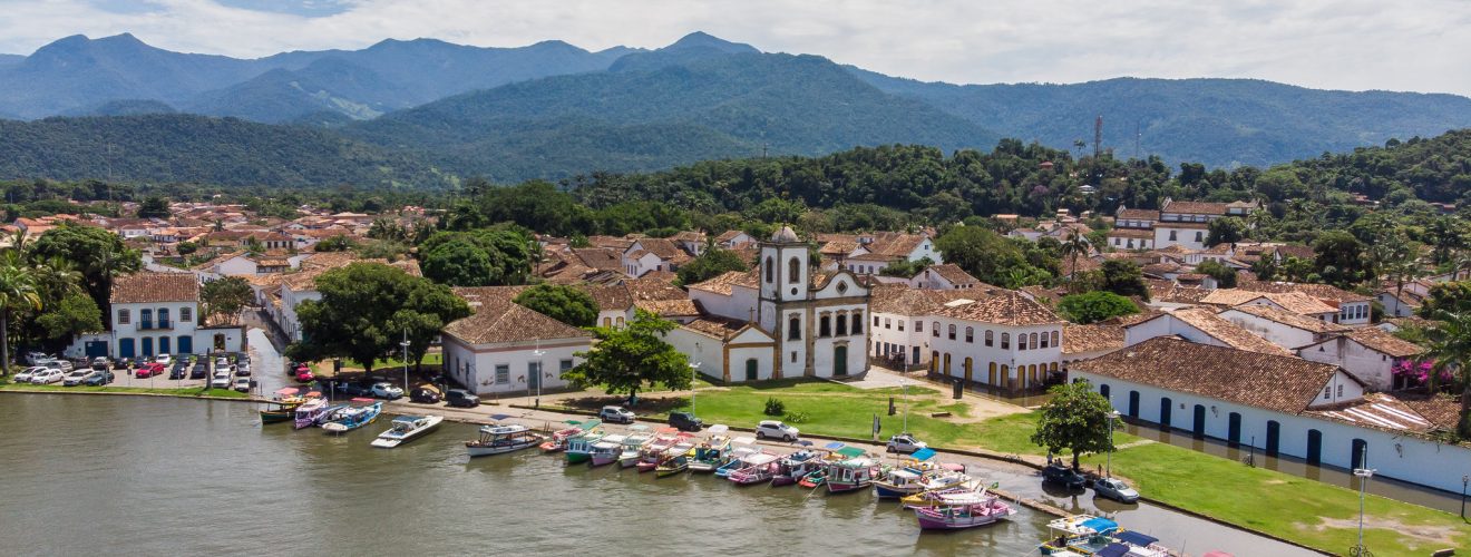 Experimente a Gastronomia Local em Restaurantes Cobertos - inspiração 2