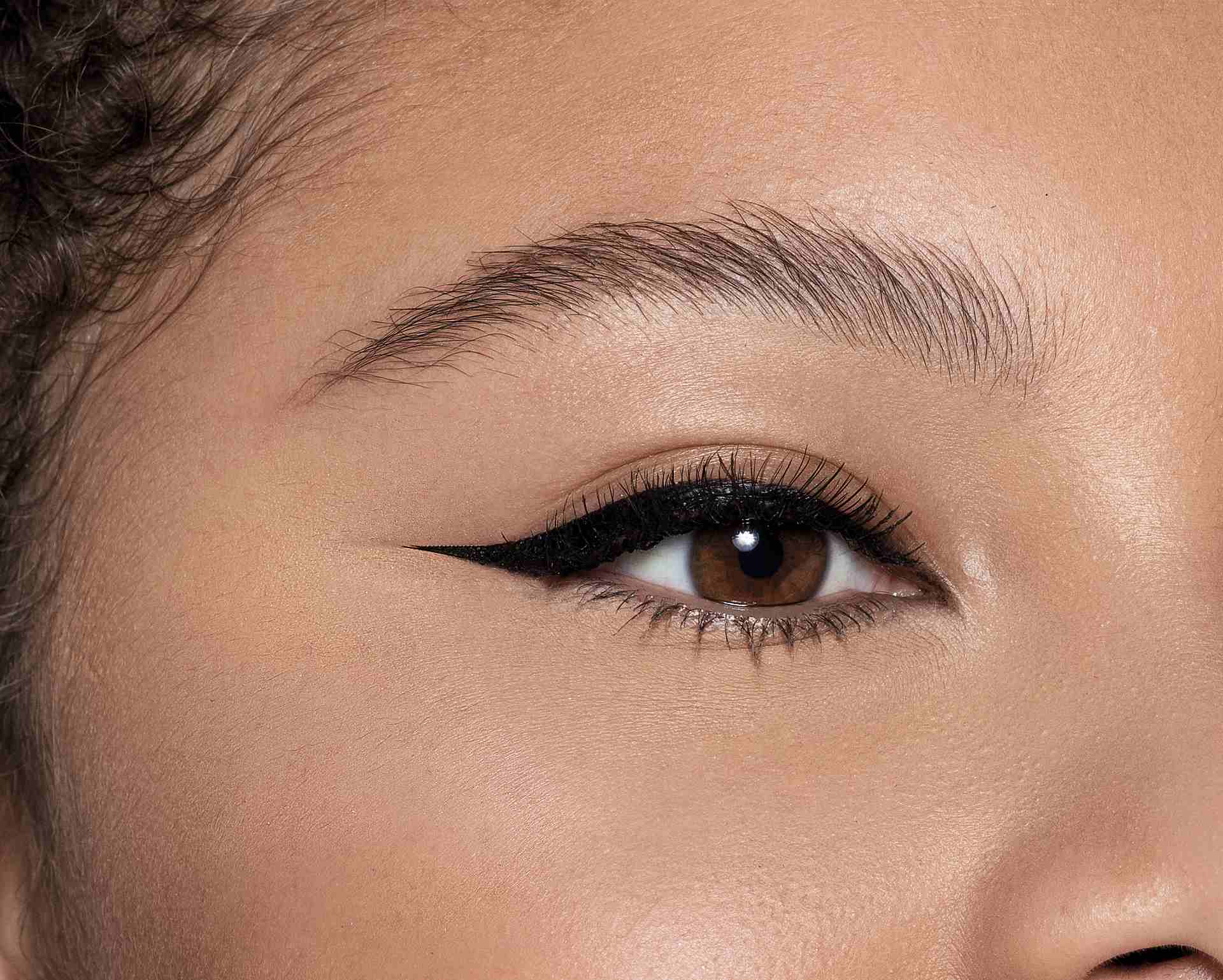 Preenchendo a Cauda: Do Traço Sutil ao Impacto Dramático - inspiração 2