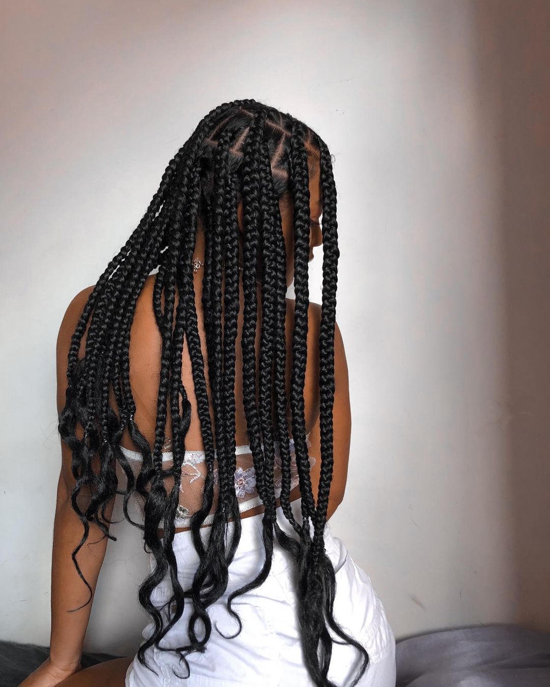 Senegalese Twists: Elegância e Praticidade em Cada Trama - inspiração 2