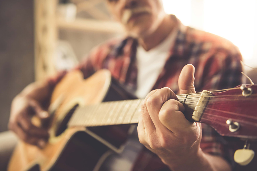 Desenvolvimento infantil através da música: Benefícios para a cognição e socialização.