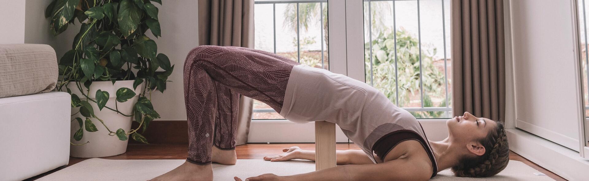 Como o Alinhamento no Iyengar Yoga Transforma Sua Postura e Alivia Dores