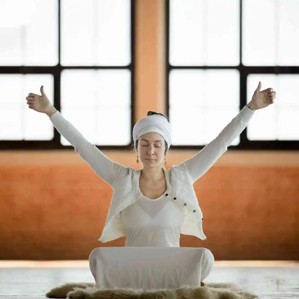 Os Mantras Essenciais do Kundalini Yoga e Seus Significados