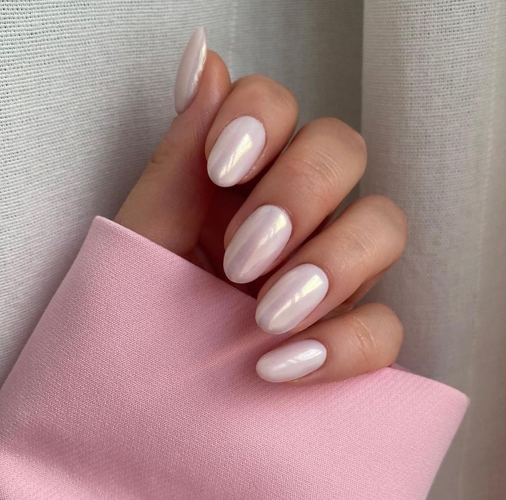 como usar emojis na bio de manicure