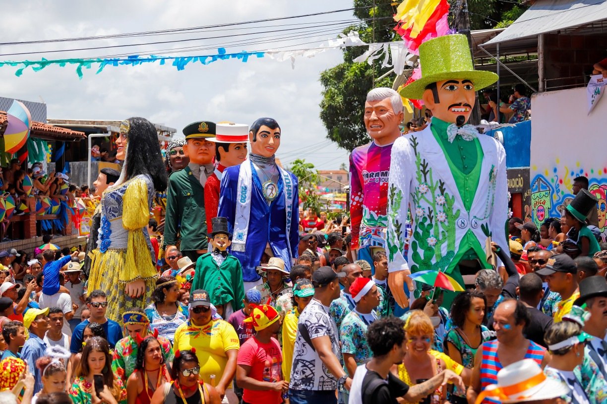 Manipuladores bonecos gigantes Olinda