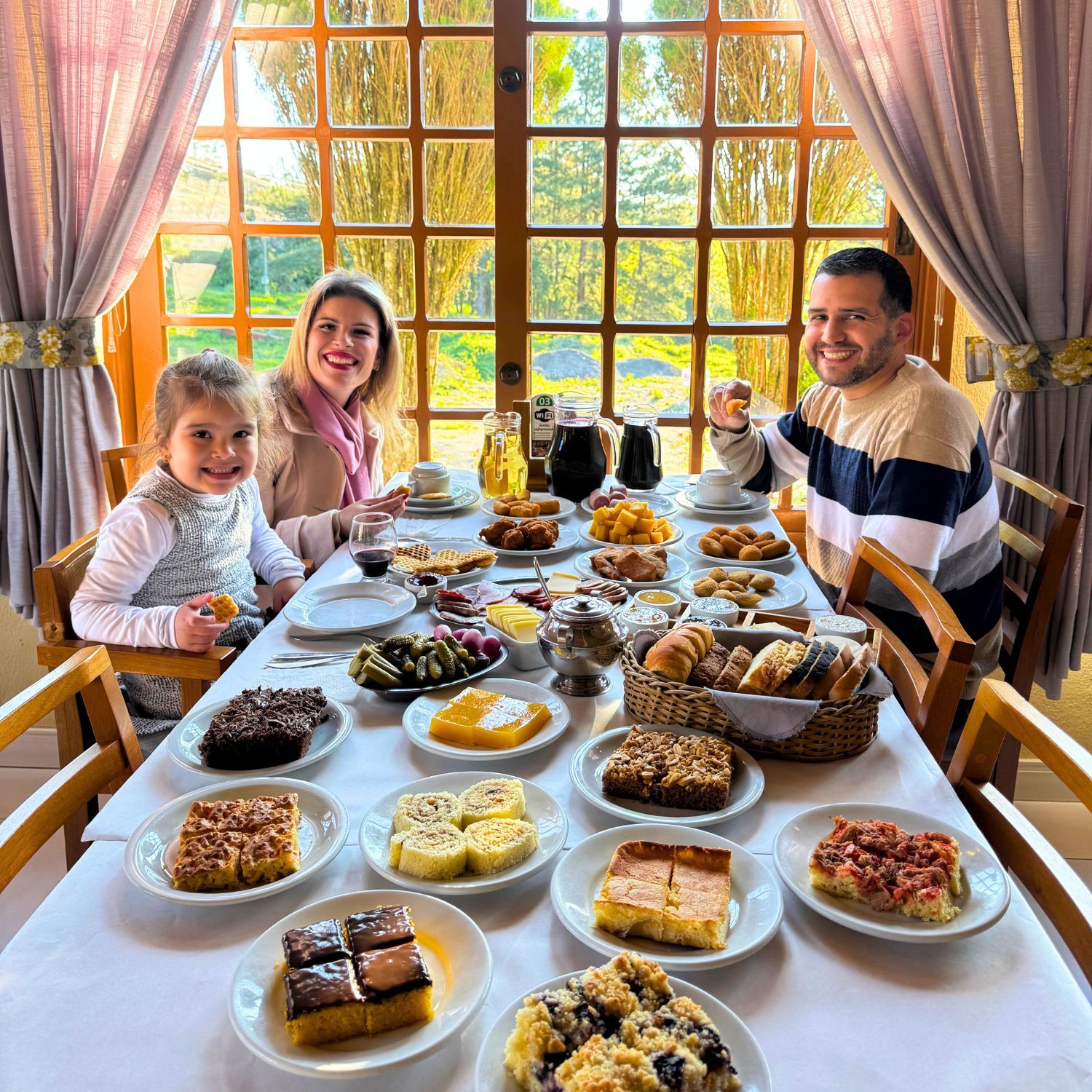 Guia Completo de Cafés Coloniais em Gramado: Preços e Dicas