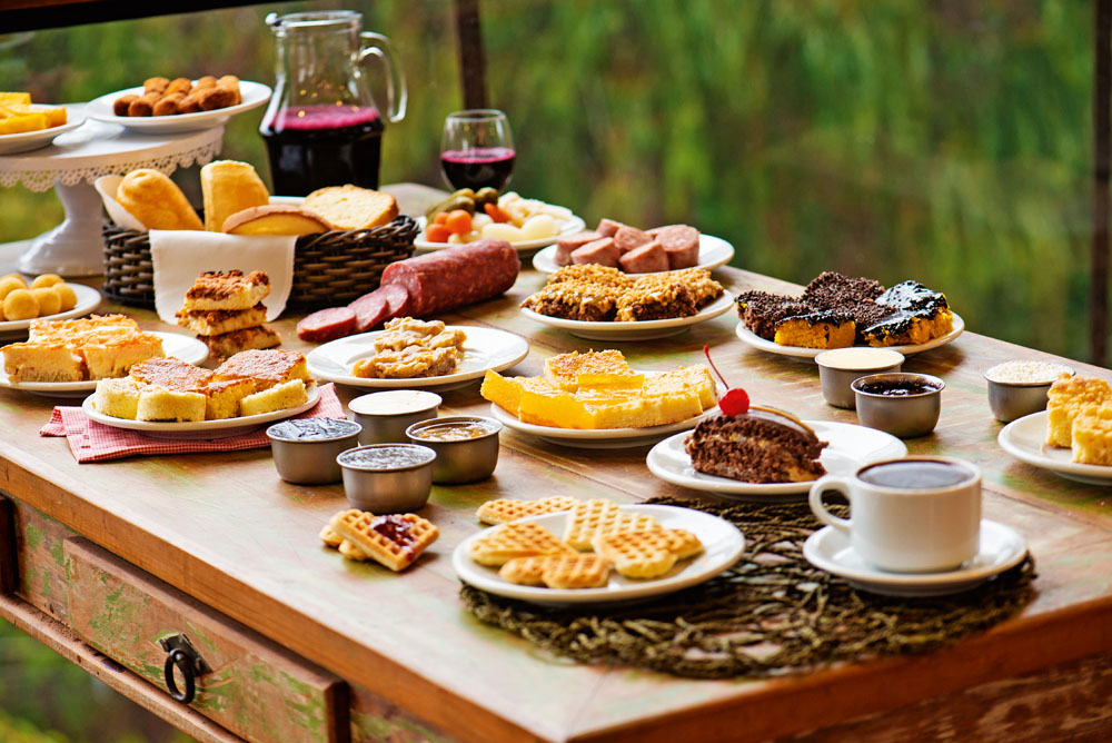 O que Servir em um Café Colonial Caseiro: Receitas e Dicas