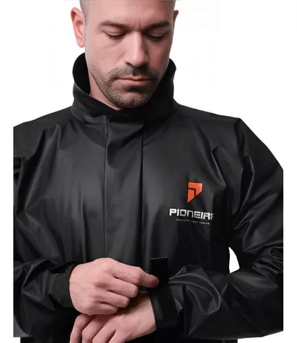 5 ideias de títulos:
1. Guia Completo: Como Escolher a Capa de Chuva Perfeita para Sua Moto
2. PVC vs. Nylon: Qual o Melhor Material para Sua Capa de Chuva?
3. As 5 Melhores Marcas de Capas de Chuva para Motoqueiros em 2024
4. Dicas Essenciais de Conservação para Aumentar a Vida Útil da Sua Capa de Chuva
5. Segurança em Primeiro Lugar: A Importância das Faixas Refletivas na Capa de Chuva