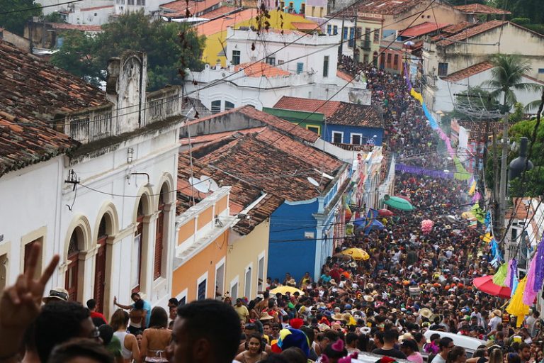 custo médio carnaval recife olinda