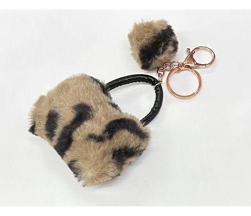 Personalize Suas Bolsas: Ideias Criativas com Chaveiros Pompom