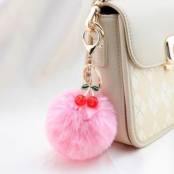 Personalize Suas Bolsas: Ideias Criativas com Chaveiros Pompom