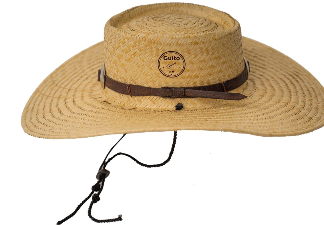 Recupere a forma do seu chapéu: técnicas de vapor e remodelagem