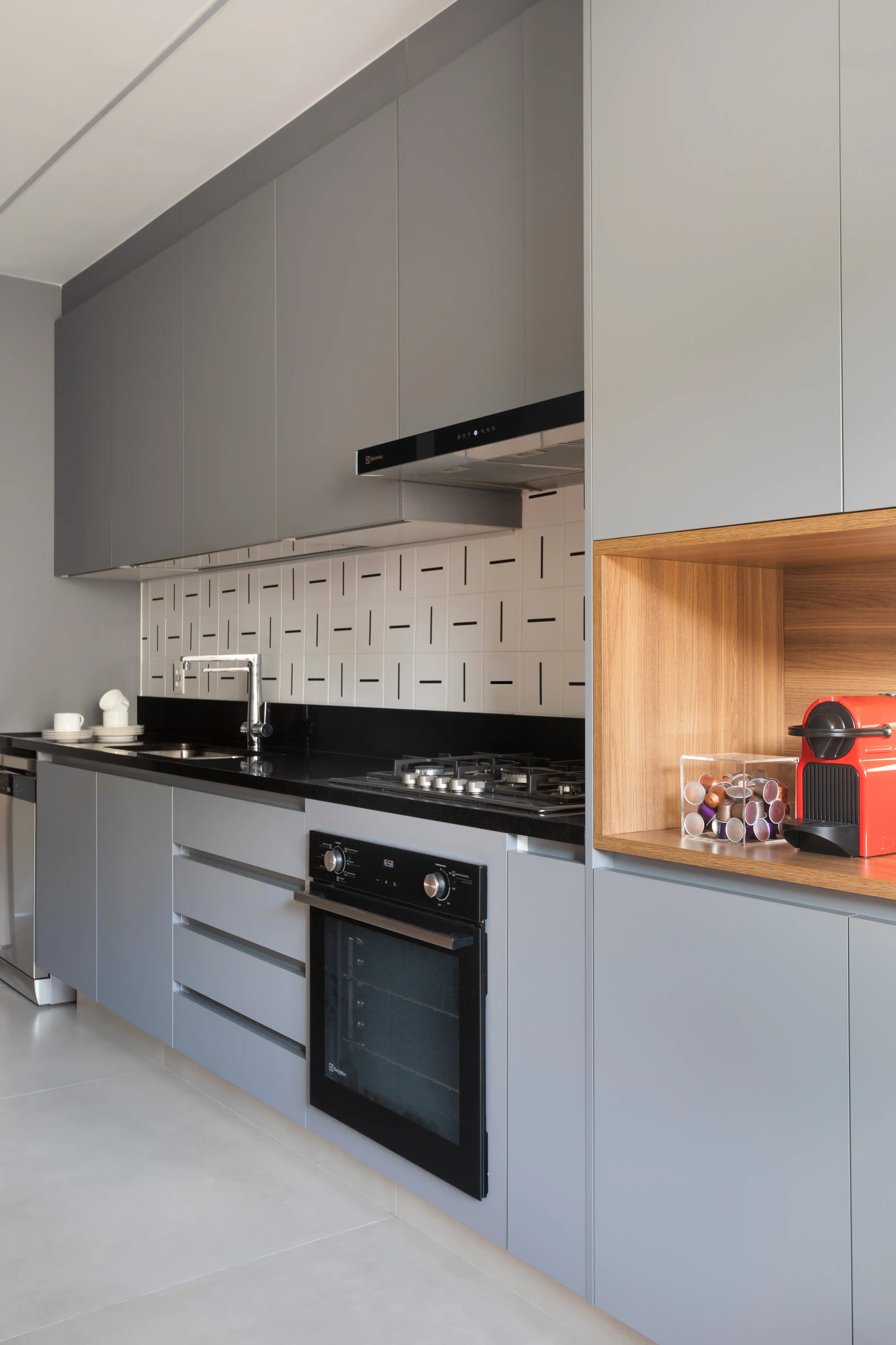 como cuidar de móveis de azulejo