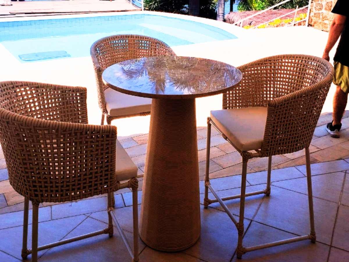 como cuidar de móveis de vime