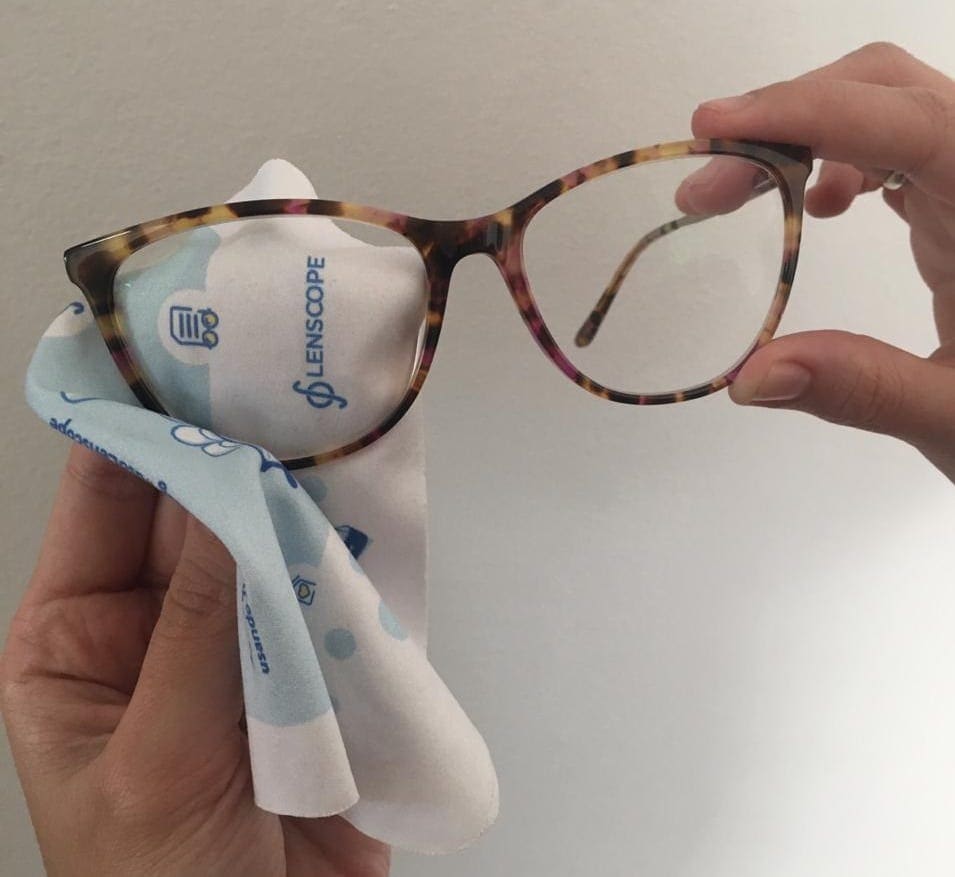 Mitos e Verdades sobre a Limpeza de Lentes de Óculos