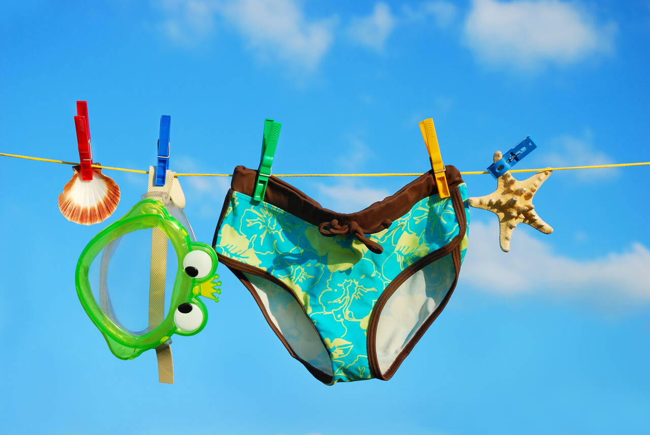 5 ideias de títulos:
1. Biquíni Molhado: Os Riscos para sua Saúde Íntima e Como Evitá-los
2. Guia Completo: Cuidados Essenciais para Manter suas Roupas de Banho Novas por Mais Tempo
3. Verão sem Preocupações: Dicas de Higiene Pós-Praia para sua Saúde Íntima
4. O Que Fazer com o Biquíni Molhado? Evite Infecções e Danos às Peças
5. Moda Praia: Segredos de Conservação para Biquínis