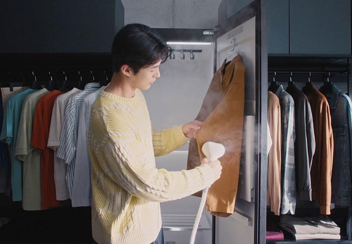 5 ideias de títulos:
1. Guia Completo: Como Lavar e Conservar Suas Peças de Seda
2. Segredos da Seda: Dicas Essenciais para Cuidar do Seu Tecido Delicado
3. Evite Danos: O Guia Definitivo para Lavar e Passar Seda
4. Armazenamento Perfeito: Mantenha Sua Roupa de Seda Impecável
5. Manchas em Seda: Como Remover Sem Estragar o Tecido