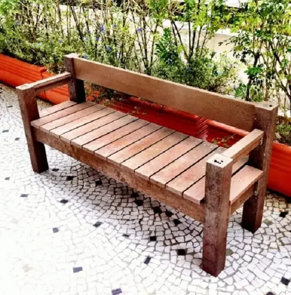 como fazer banco de madeira para jardim