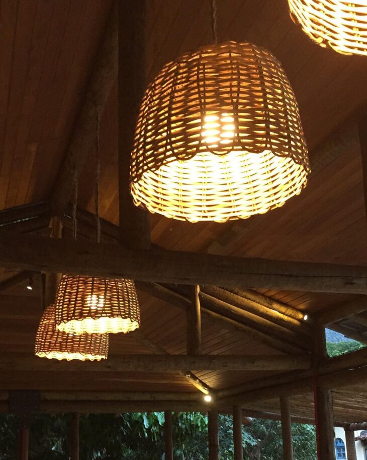 ideias de lustre de correntes para sala