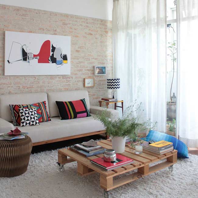 como fazer mesa de centro de pallet