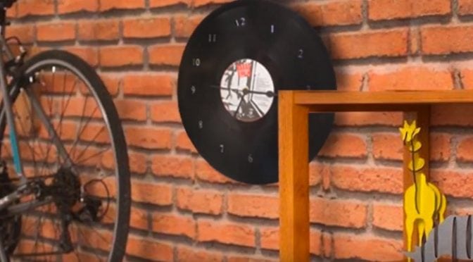 Como Restaurar Discos de Vinil para Projetos DIY