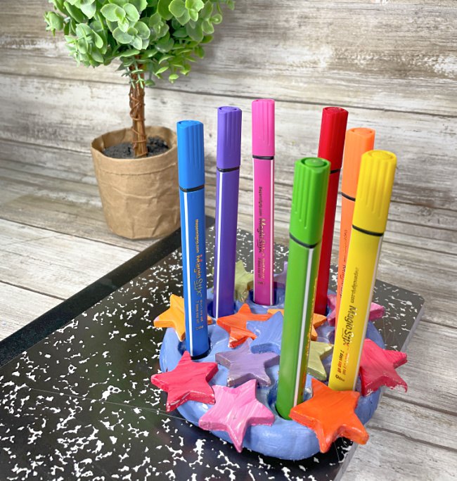 como fazer um porta-lápis de argila