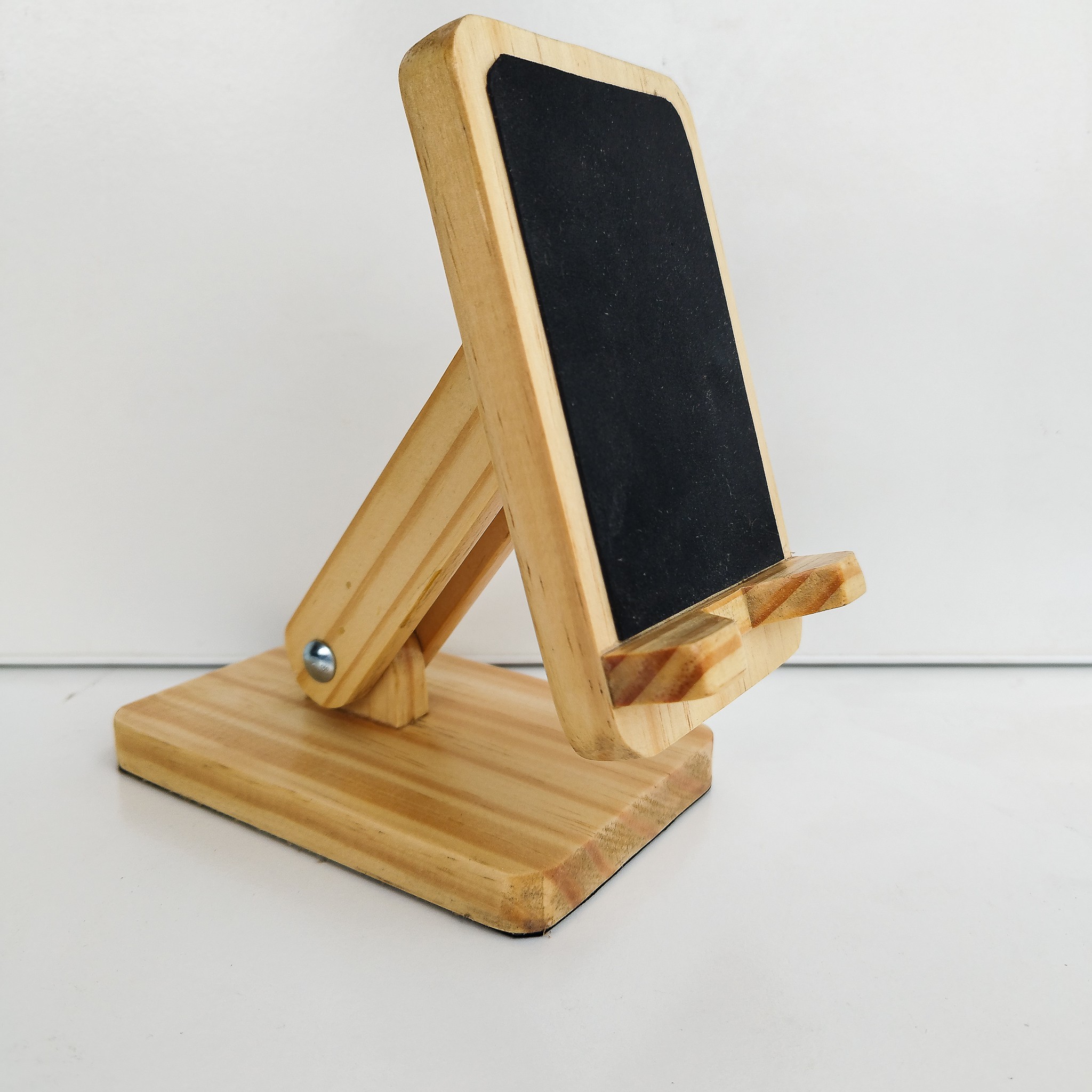 Suportes de Tablet: Modelos Articulados vs. Fixos