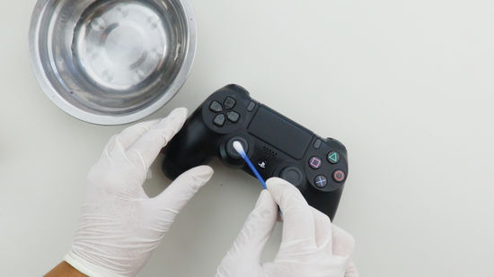 5 ideias de títulos:
1. Guia Completo: Como Limpar Seu Controle de Videogame Sem Danificar
2. Dicas Essenciais para Higienizar Controles de PS5 e Xbox
3. Resolva o Drift: Limpeza Profunda de Analógicos de Controle
4. Materiais Certos para Limpar Seu Controle: Álcool Isopropílico é o Segredo?
5. Controle de Videogame Impecável: Passo a Passo Detalhado