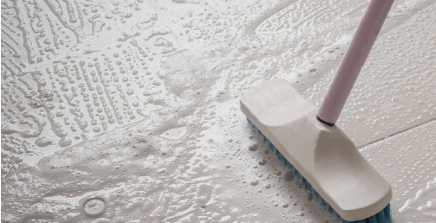 Diferença entre limpar cerâmica e porcelanato