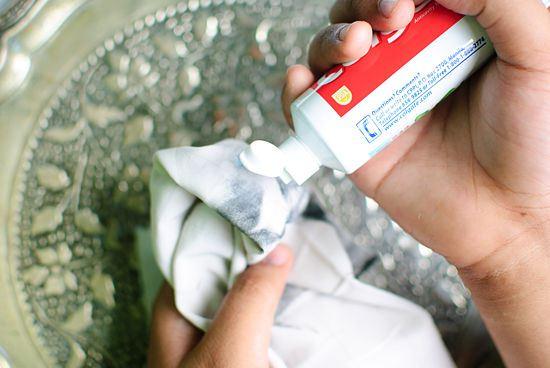 como limpar prata com bicarbonato