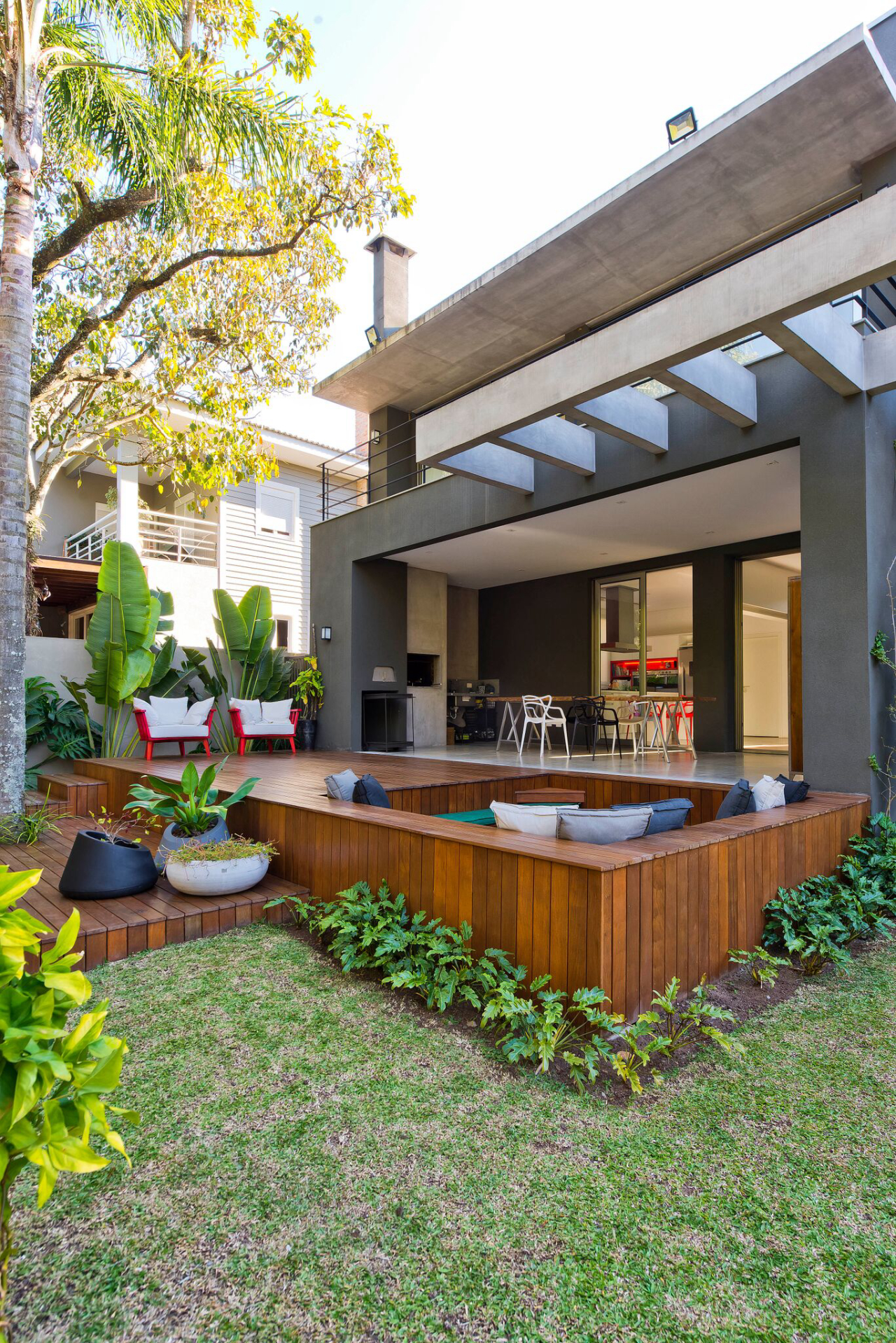 como organizar a área de lazer com espaço pet