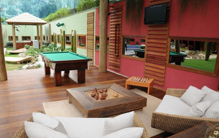 como organizar a área de lazer com sala de jogos