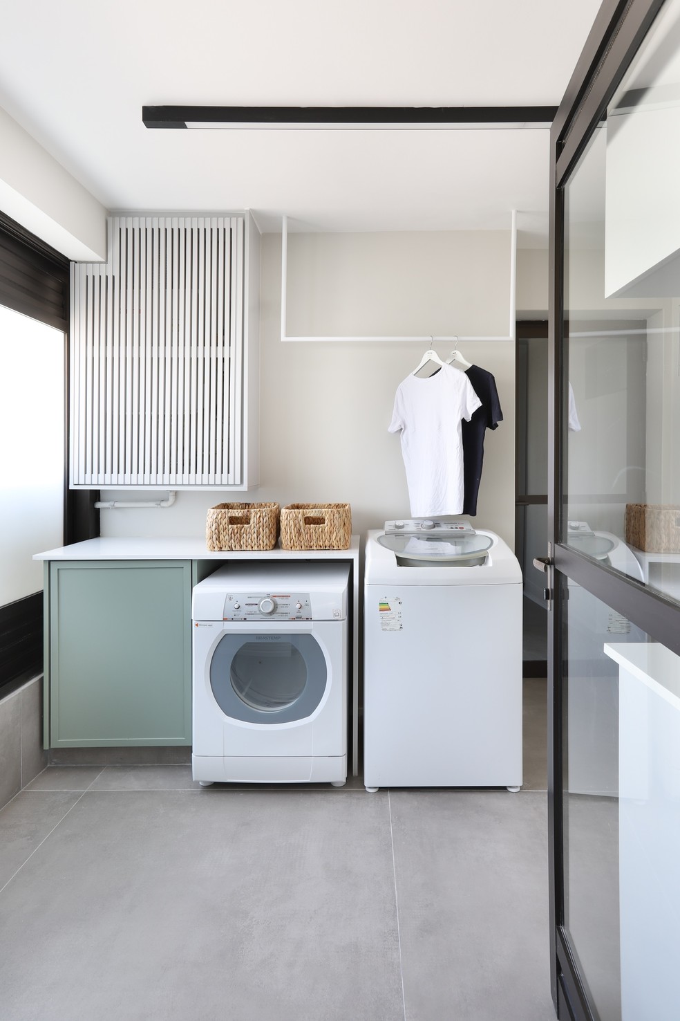 como organizar a área de serviço grande