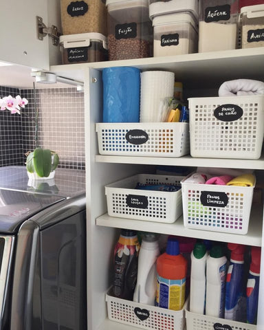 5 ideias de títulos:
1. Transforme sua Área de Serviço: Guia Completo de Organização.
2. Lavanderia dos Sonhos: Dicas de Ouro para um Espaço Funcional.
3. O Poder dos 15 Minutos: Mantenha sua Área de Serviço Sempre em Ordem.
4. Soluções Inteligentes: Móveis e Organizadores para sua Lavanderia.
5. Do Caos à Ordem: Passo a Passo para Organizar sua Área de Serviço.