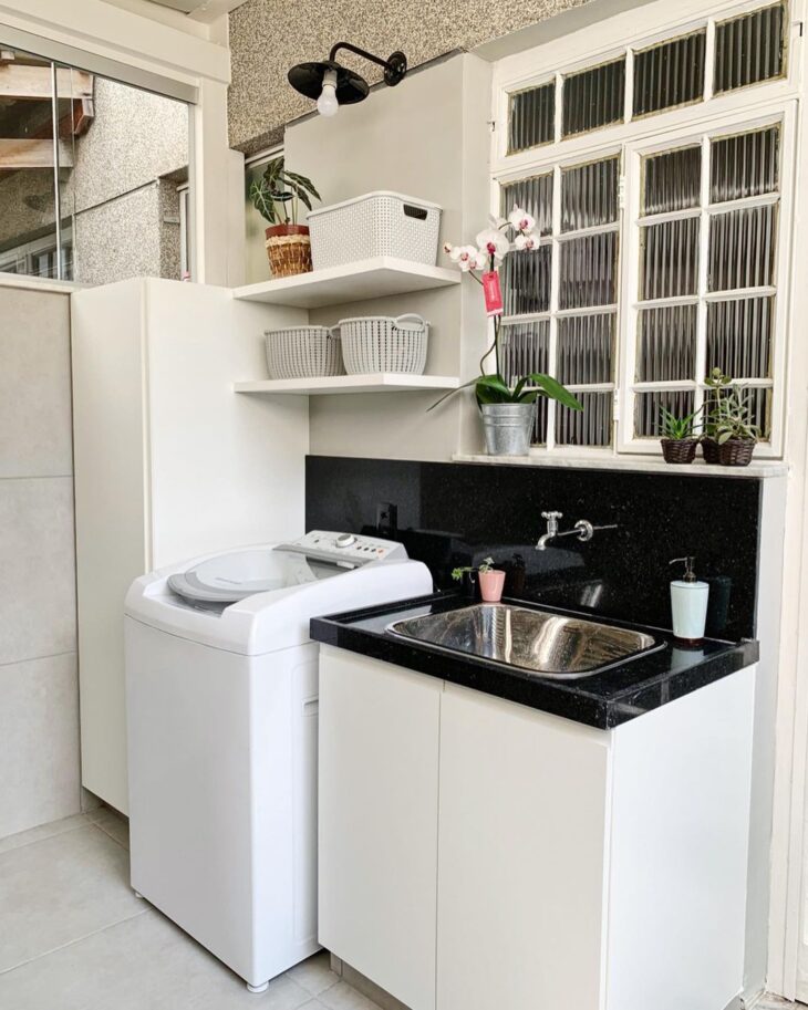 Varanda Pequena: 7 Dicas Criativas para Otimizar o Espaço e Decorar