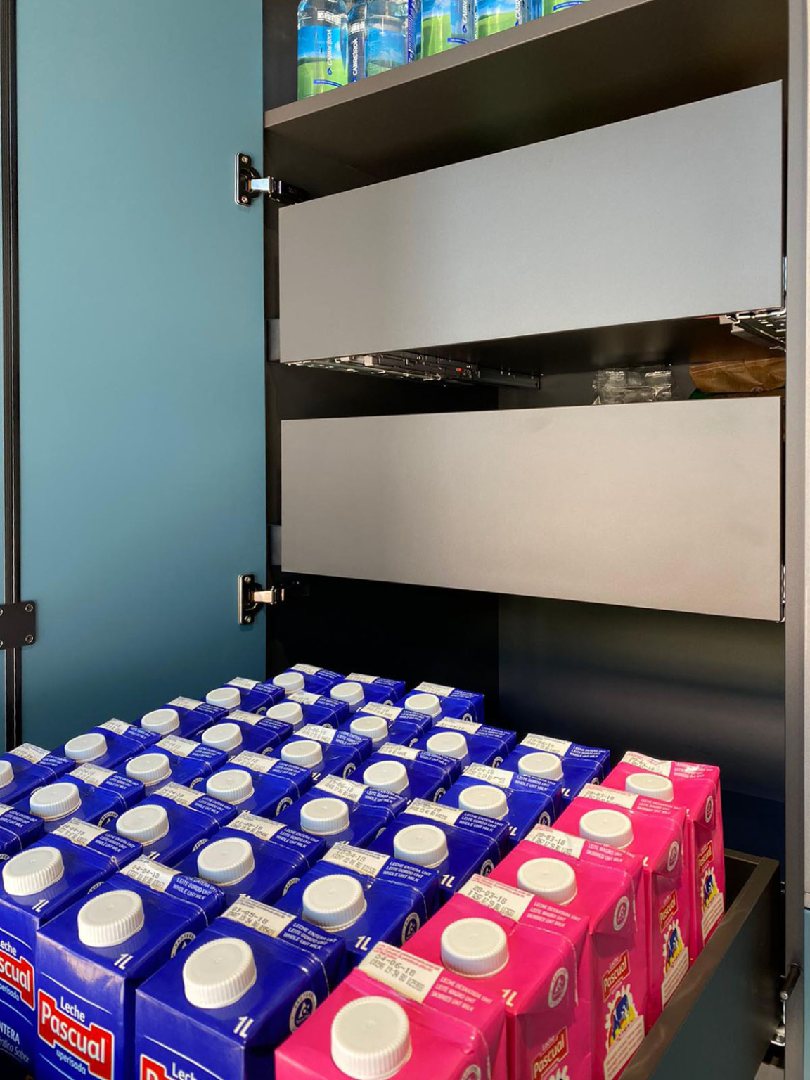 como organizar a gaveta de bebidas