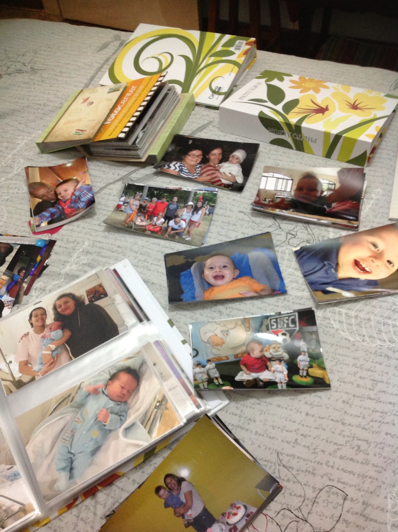 Guia Completo: Como Digitalizar Suas Fotos Antigas para um Backup Seguro