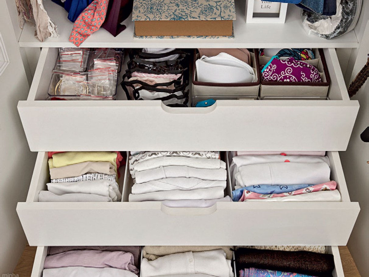 como organizar a gaveta de roupas de ginástica de criança