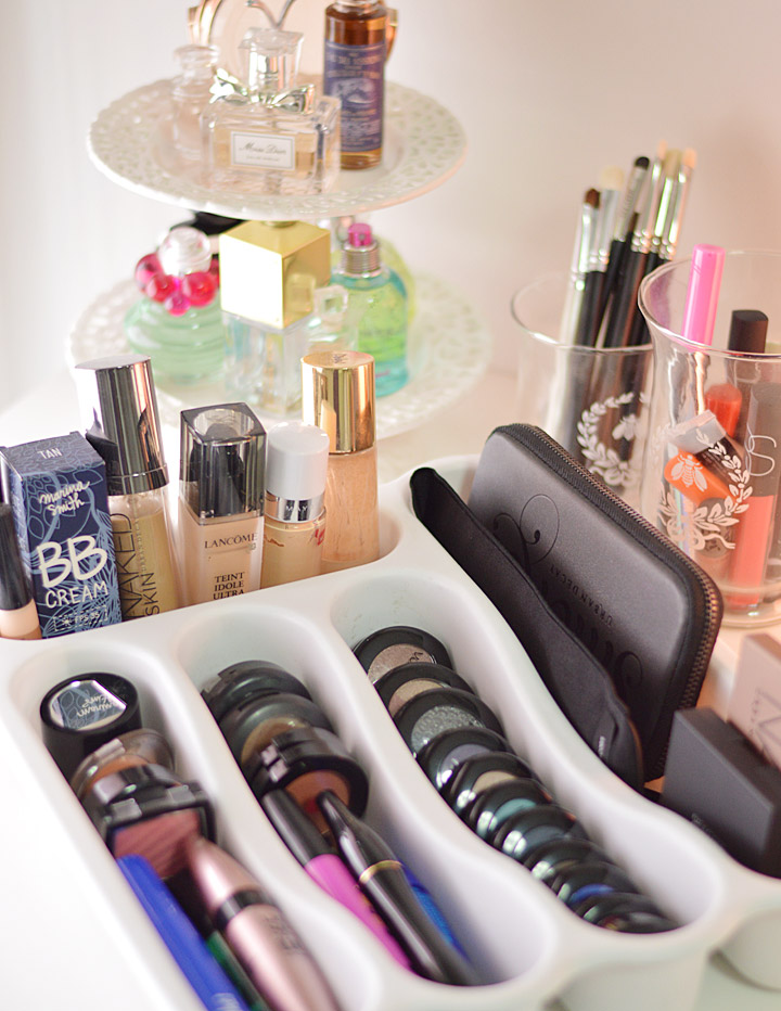 ideias de organização de penteadeira para iniciantes