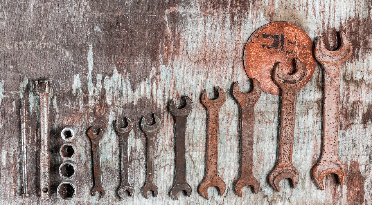 como tirar ferrugem de ferramentas