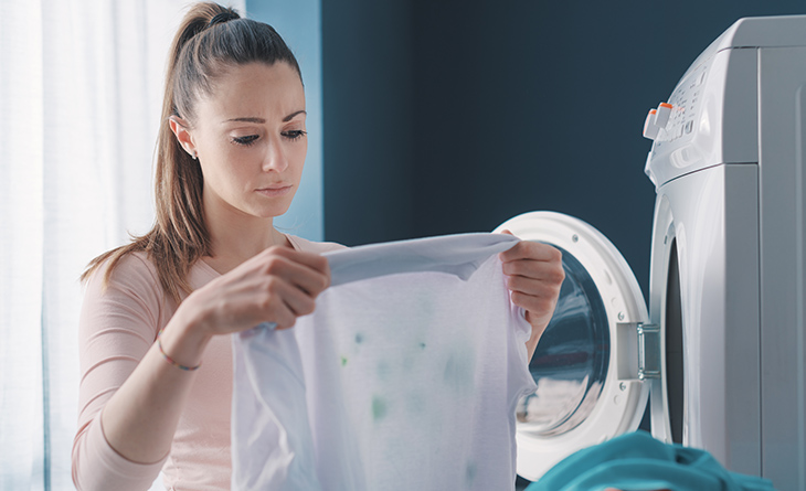 5 Títulos para Posts de Blog sobre Remoção de Manchas de Graxa:
1. Guia Completo: Como Tirar Manchas de Graxa de Qualquer Tecido
2. Segredos Revelados: Métodos Caseiros e Eficazes para Remover Graxa da Roupa
3. Manchas de Graxa Nunca Mais: Dicas Práticas para Roupas Impecáveis
4. Do Detergente ao Vinagre: Soluções Simples para Manchas de Graxa Difíceis
5. Cuidados Essenciais: Como Evitar e Remover Manchas de Graxa sem Danificar a Roupa