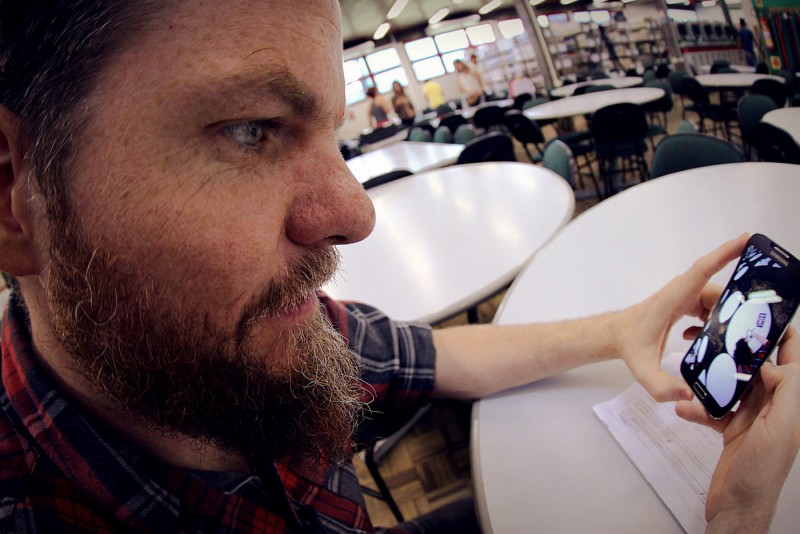 Os melhores cintos para valorizar seu vestido preto