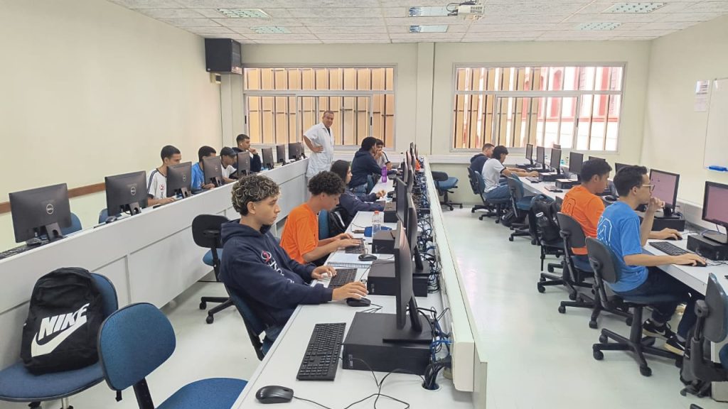 Mercado de trabalho para técnicos em Saúde: Onde atuar?