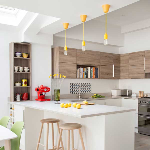 cozinha americana pequena com ilha