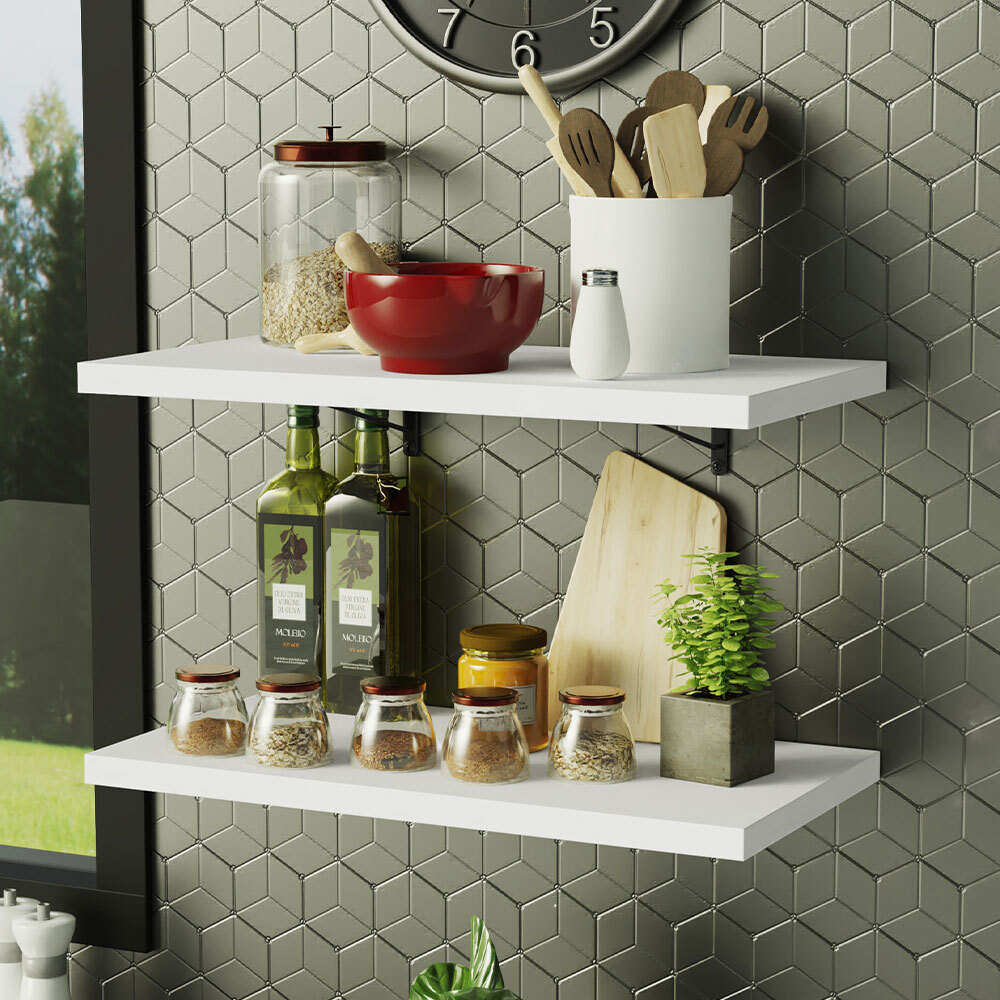 prateleira industrial vs. prateleira rústica para cozinha