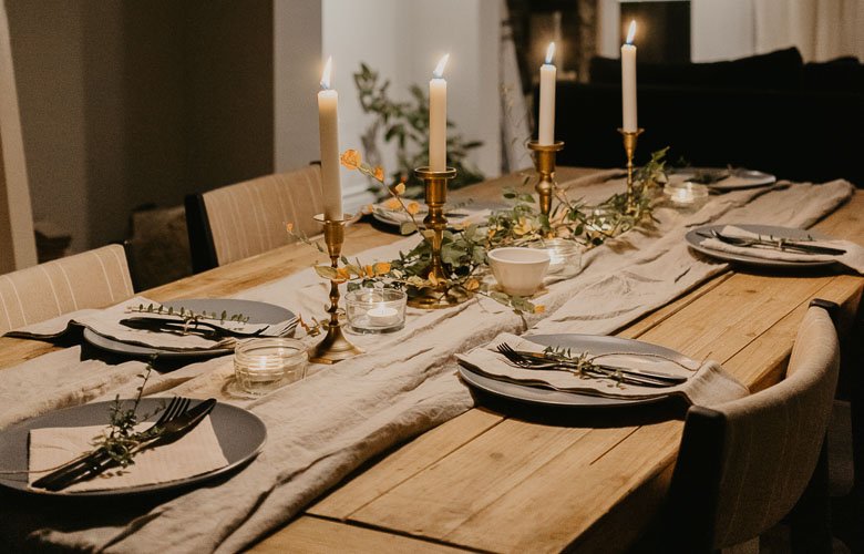 decoração de mesa para jantar romântico