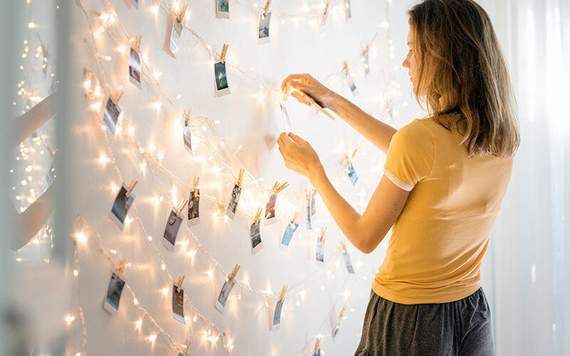 ideias criativas para decorar com polaroids