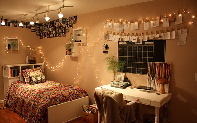 decoração de quarto com luzes de natal