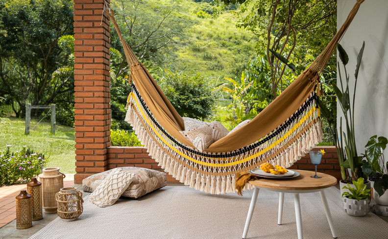 Transforme Sua Varanda: Ideias Criativas de Decoração com Redes e Plantas