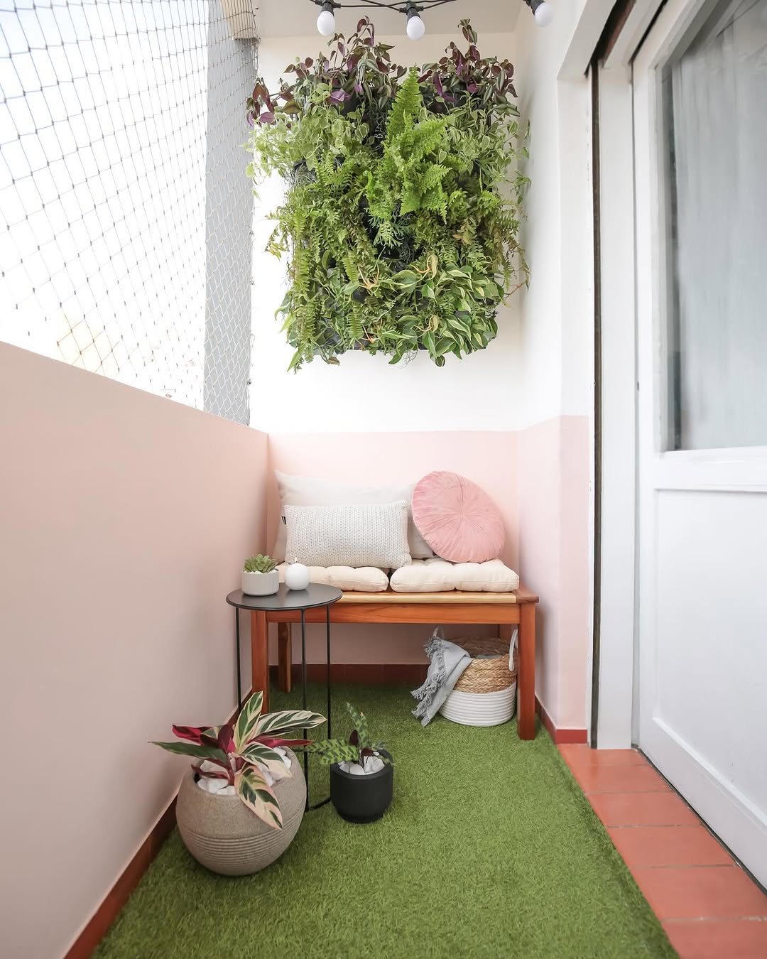 Decoração Zen para Varandas Pequenas: Plantas e Acessórios